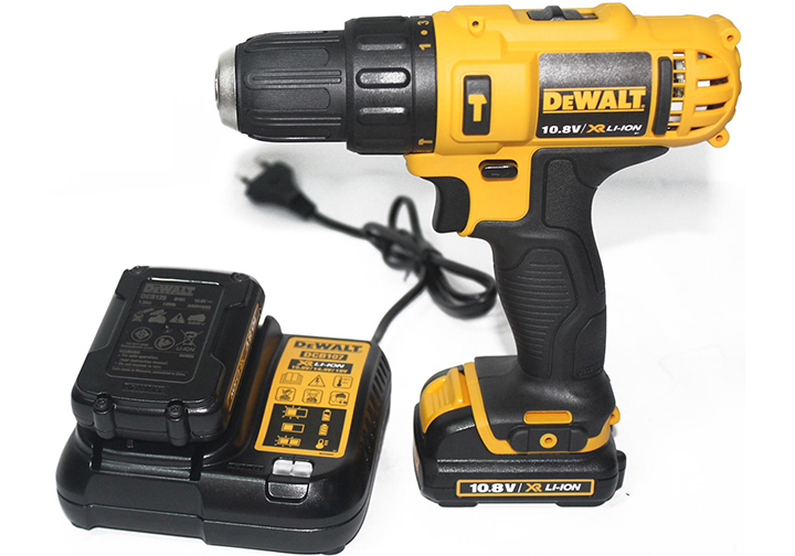 10.8V Máy khoan búa dùng pin Dewalt DCD716C2K