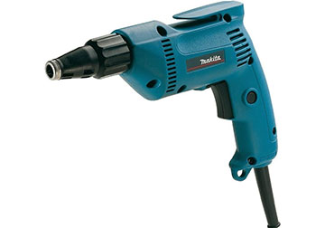 570W Máy vặn vít Makita 6821