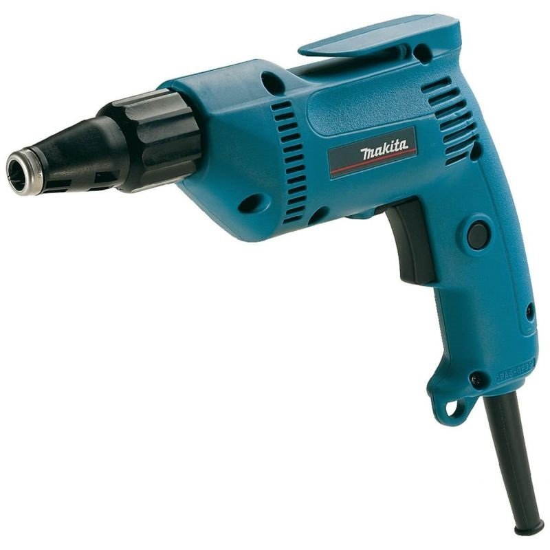 may-van-vit-makita-6821